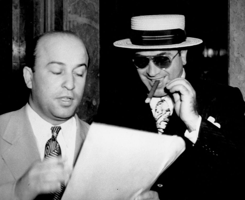 Al-Capone-with-boater-sunglasses-and-cigar