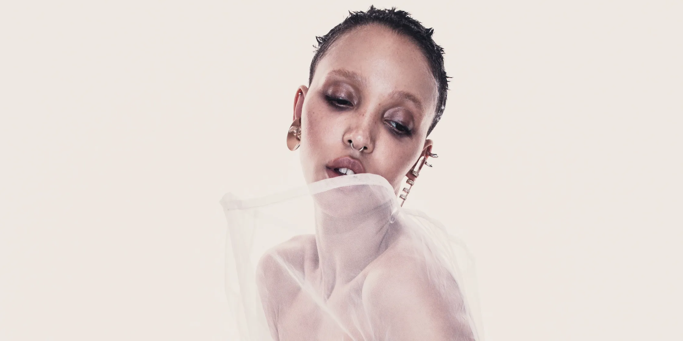 FKA Twigs – Perfect Stranger