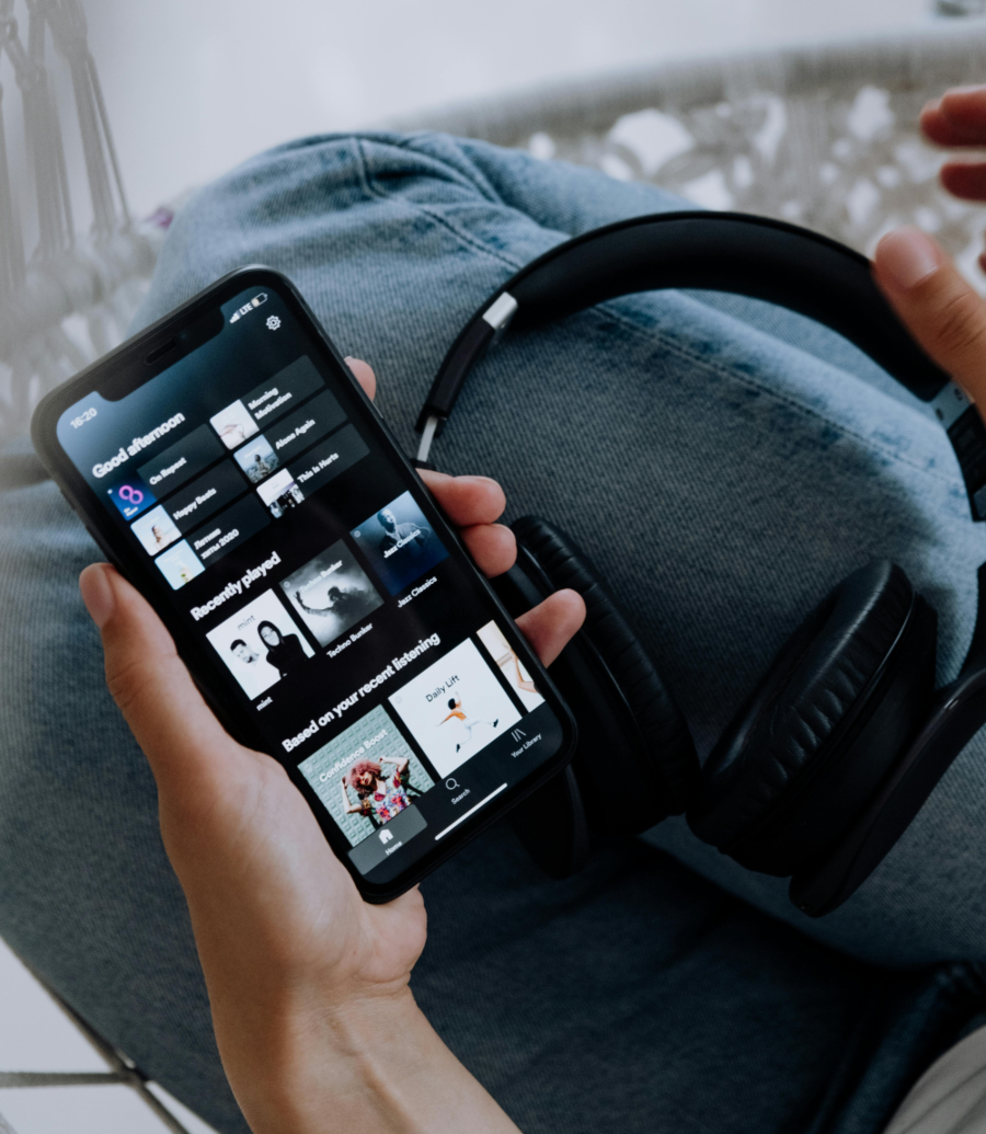 Why Independent Artists are Moving Away from Dominant Streaming Platforms