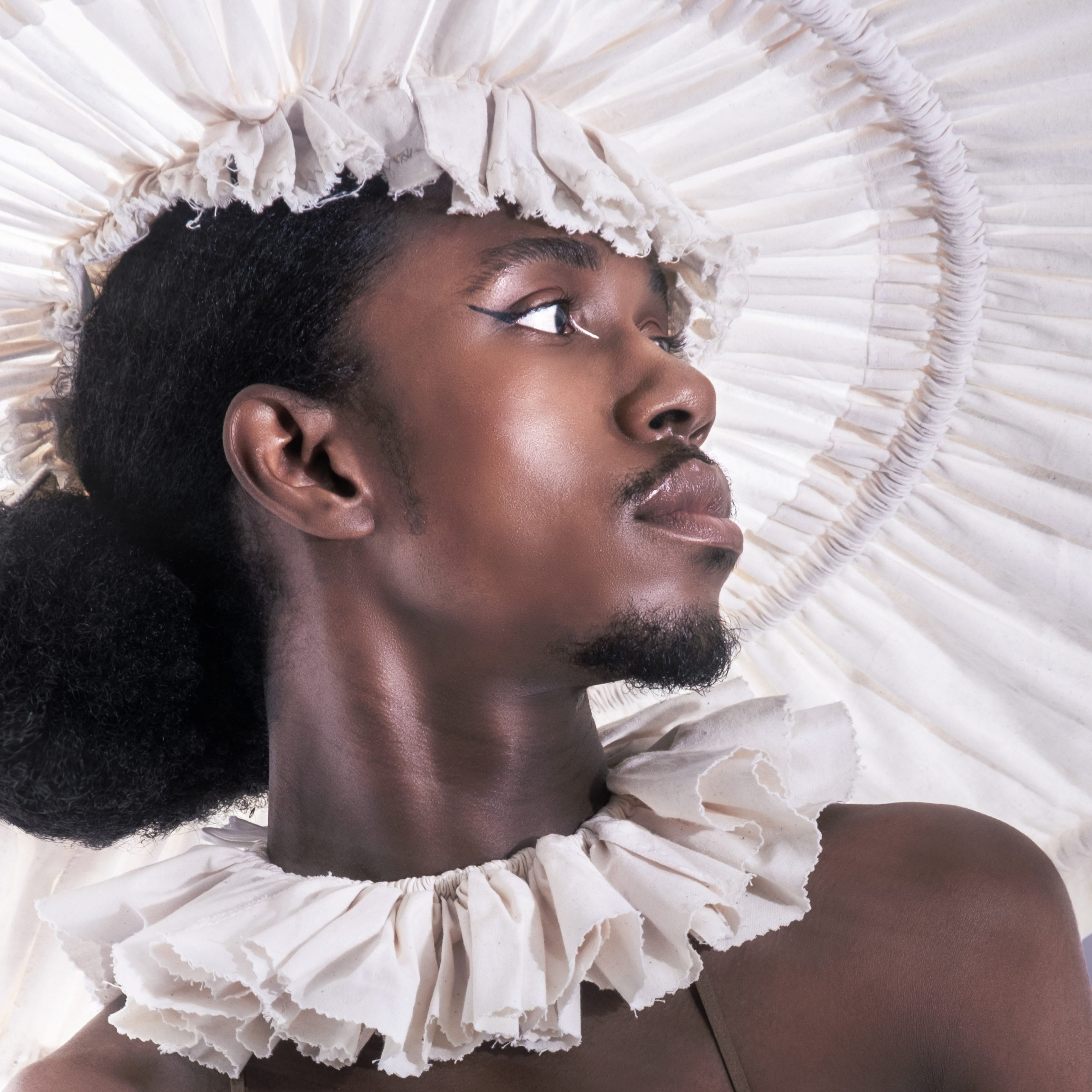 Soul-Pop Artist Sibb shares cinematic music video for ‘Mine’.