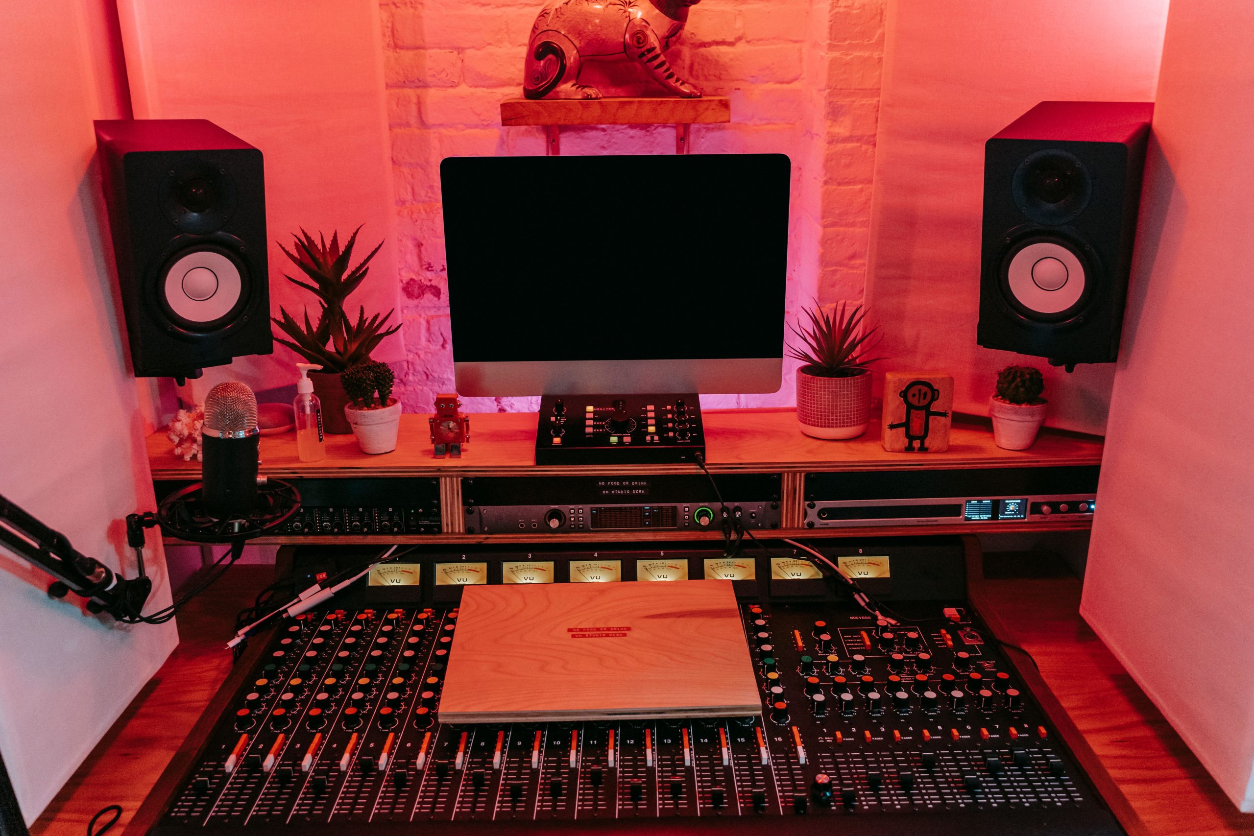 10 Music Grants Independent Artists Should Know and Understand
